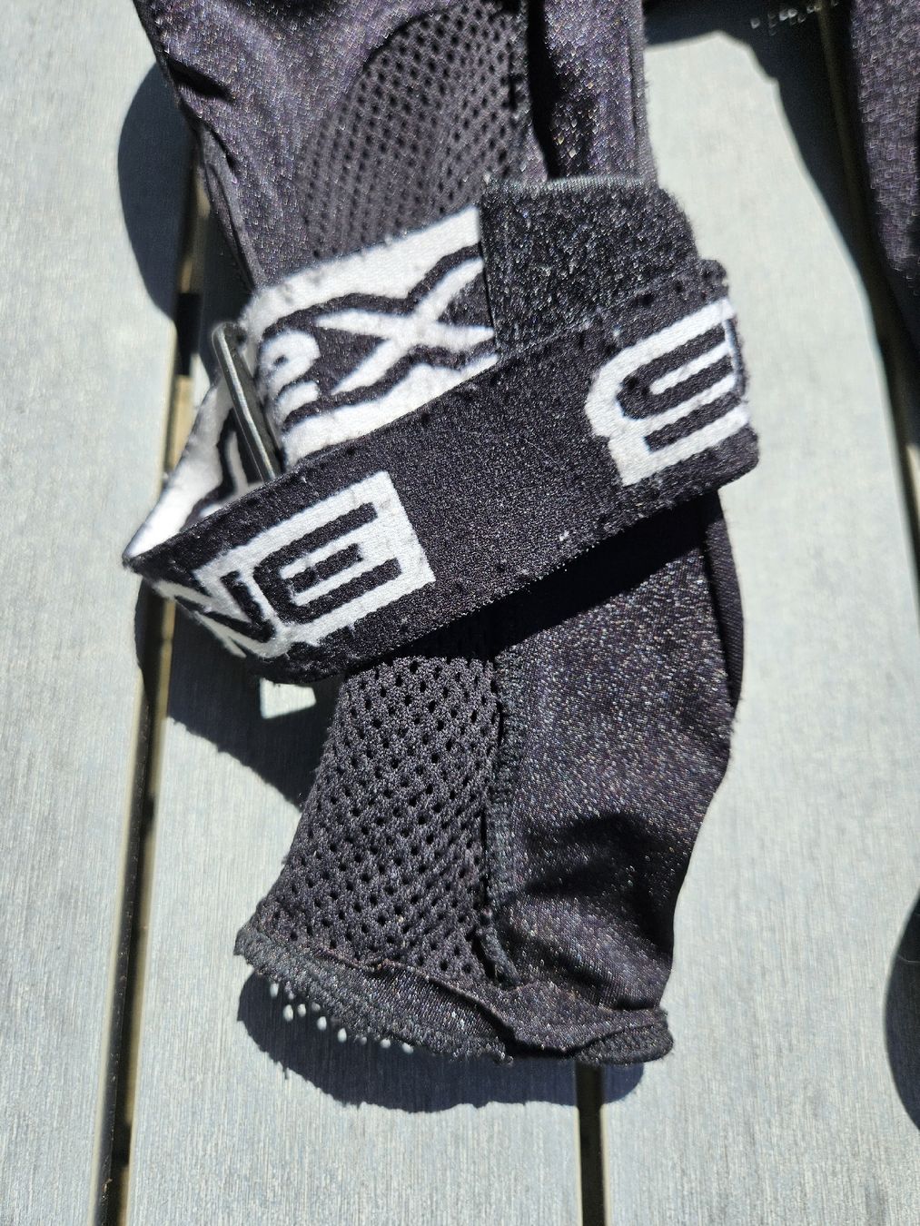 Schutz & Schoner: Protektorenjacke Sixsixone – Gebraucht aus Sins von Flash-man 6