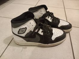 Nike Air Jordan, Grösse 39
