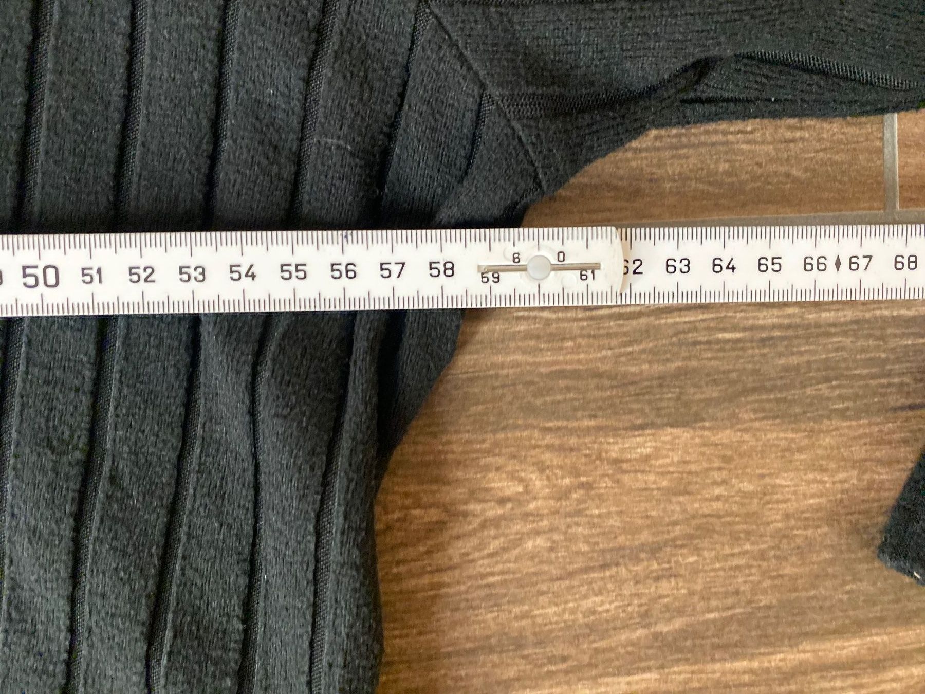 Shein Maglioni & Felpe: Oberteil Pullover kurz schwarz Gr. 56 – Usato da Pratteln venduto da a23_j2gs 6