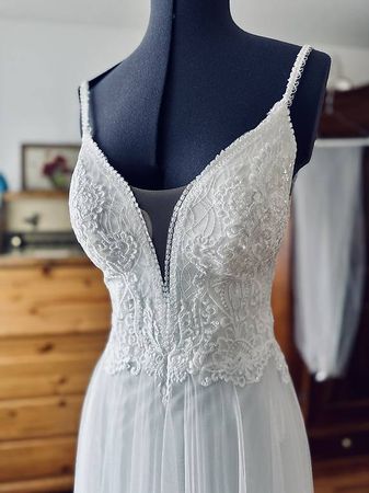 NEW ARRIVAL! Romantisches ALinie Brautkleid in 34/36