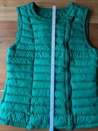 KIOMI Daunengilet grün, Gr. M