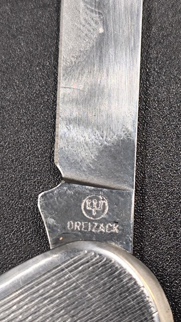 Coltelli tascabile: Altes Taschenmesser, Dreizack – Usato da Rorschacherberg venduto da snOOpydOg11 1