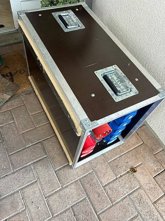 GIFAS Elektrotechnik: Grosse e Stromversorger mit Dimmer  Gifas Electric – Gebraucht aus Anglikon von ver_s2p8 2