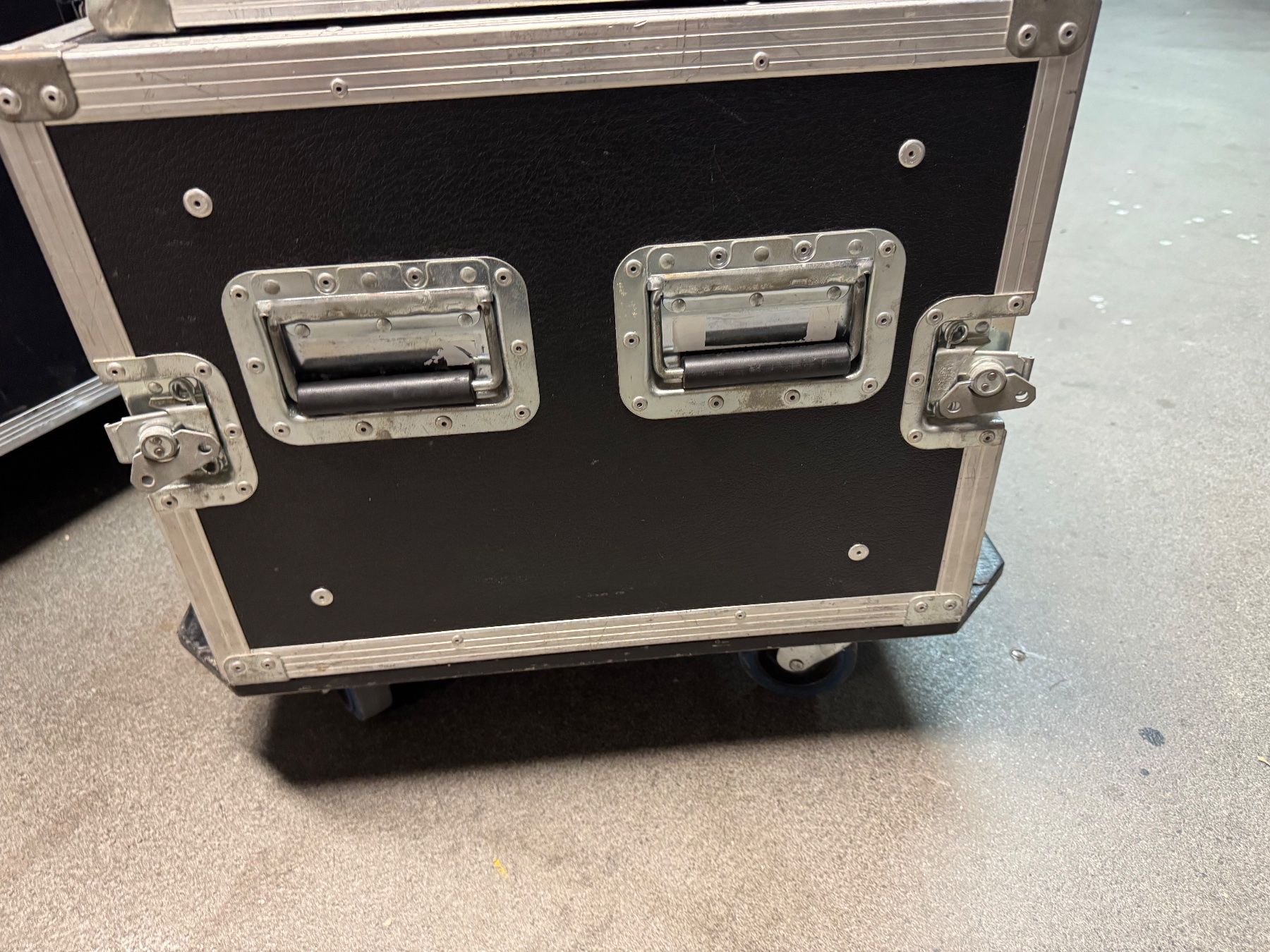 Supporti a parete: AMP Rack 19'' 6HE – Usato da Oberdorf NW venduto da AndotechnicsGmbH 1