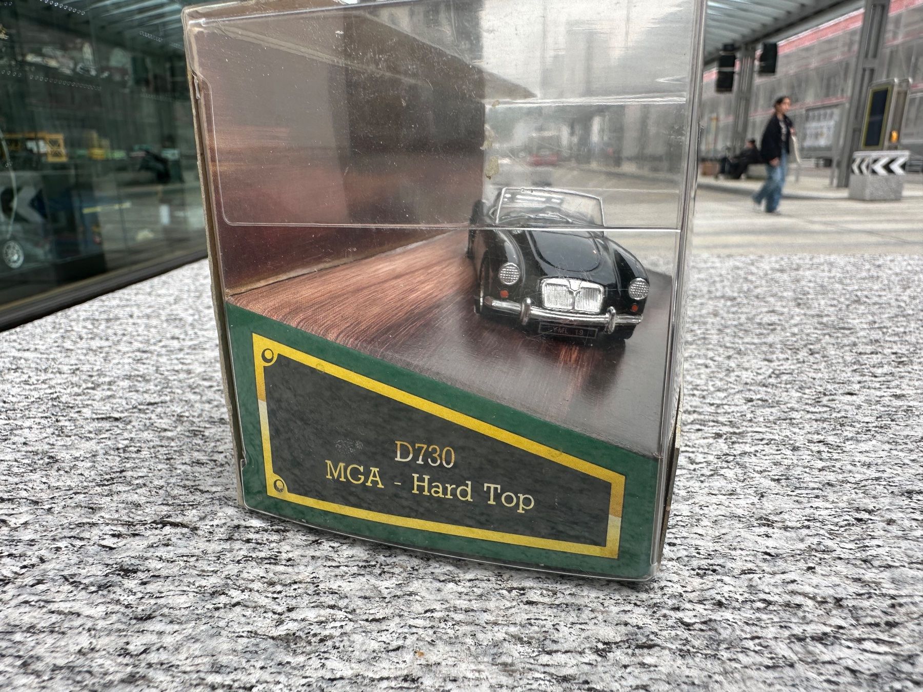 Kit di modellismo & Modellini statici: Corgi Classic 1:43 MGA D730 Hard Top – Usato da Chiasso venduto da Carrara-Modellismo 2