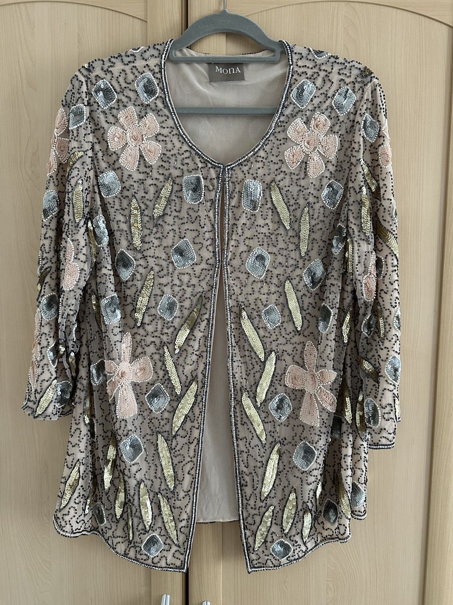Giacche: MONA Blazer mit Perlen und Pailletten GrM/L – Usato da Affoltern am Albis venduto da Sveta75