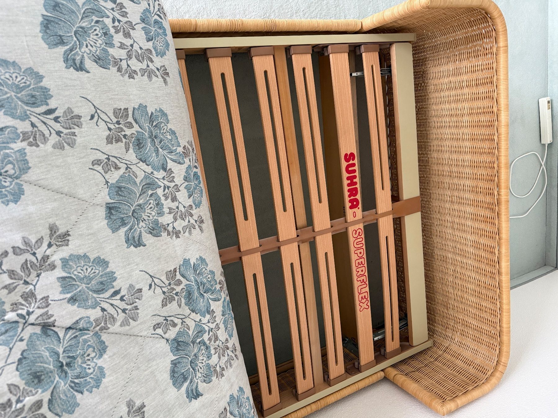 Letti: Rattan Daybed mit guter Matratze – Usato da Schindellegi venduto da Haru5 2