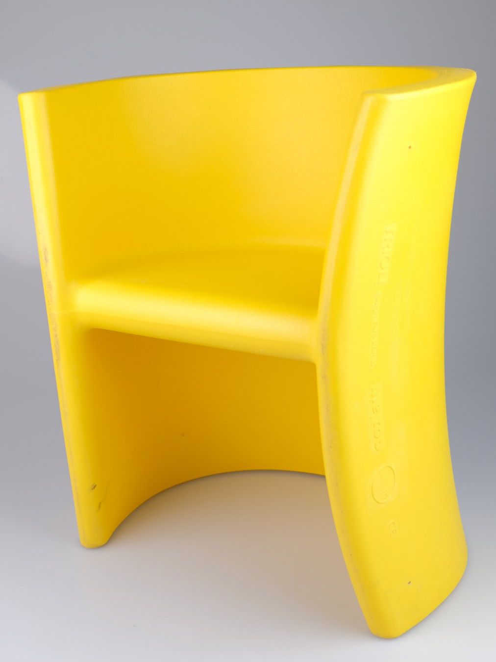 Magis Chaises: Design-Kinderstuhl und Wendemöbel von Eero Aarnio – D'occasion à Volketswil par brockipfannenstil