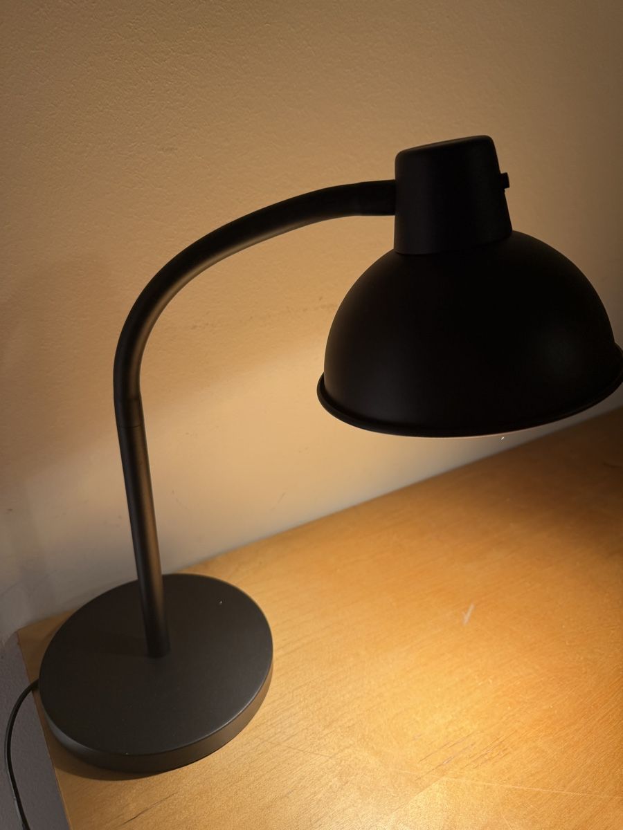 Ikea Lampen: Desk lamp and side table bundle – Gebraucht aus Zürich von car_nq52