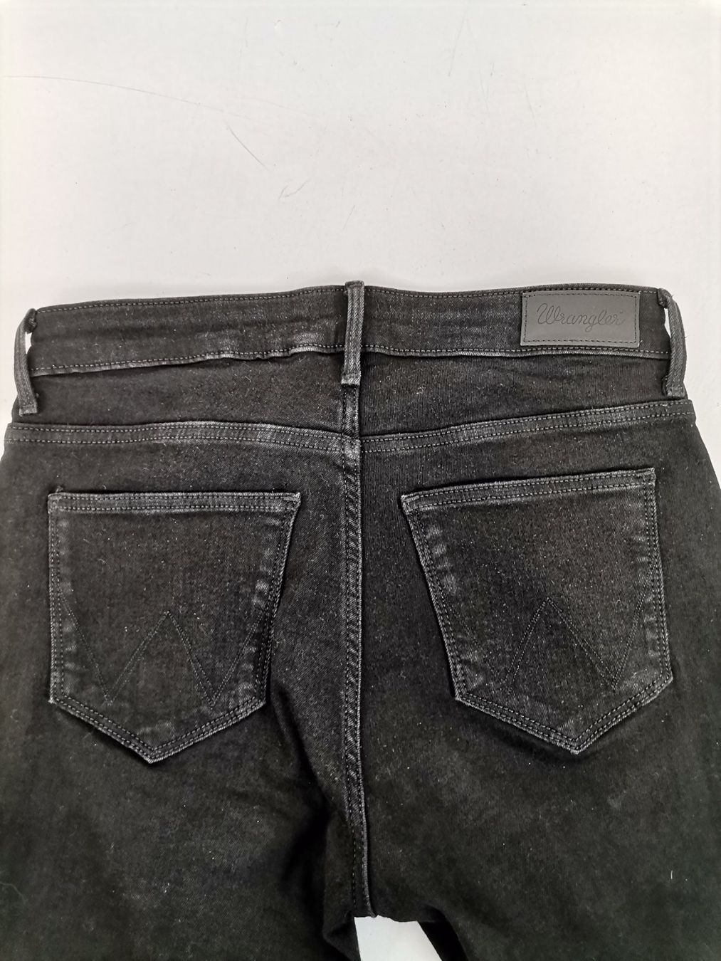 Wrangler Jeans: WRANGLER Damen Jeans Schwarz – Usato da Schaffhausen venduto da Restwert_SH 5