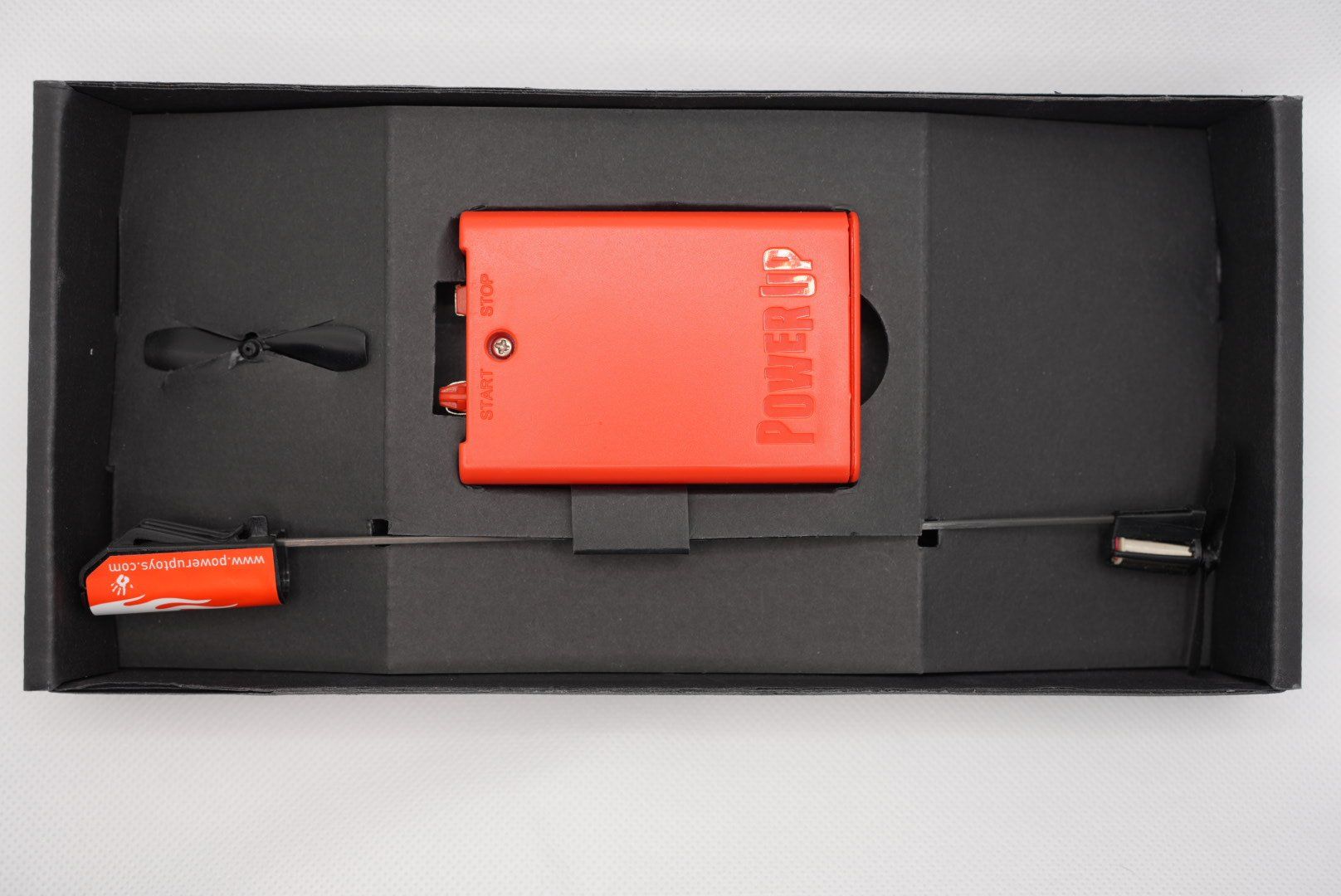 Modellismo RC: Power up 2.0 motorisierter Papierflieger – Usato da Windisch venduto da performant 2