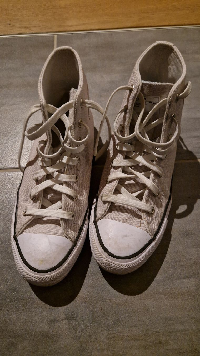 Converse Damenschuhe: converse gris clair Taille 38,5 peu portée – Neu (gemäss Beschreibung) aus Tavannes von Ramseier1 1