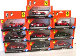 LOT DE 10 FERRARI SOLIDO  1992