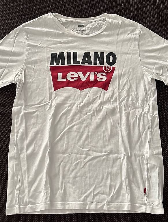 T-shirts: MAGLIETTA – D'occasion à Carabbia par fab_6y2g
