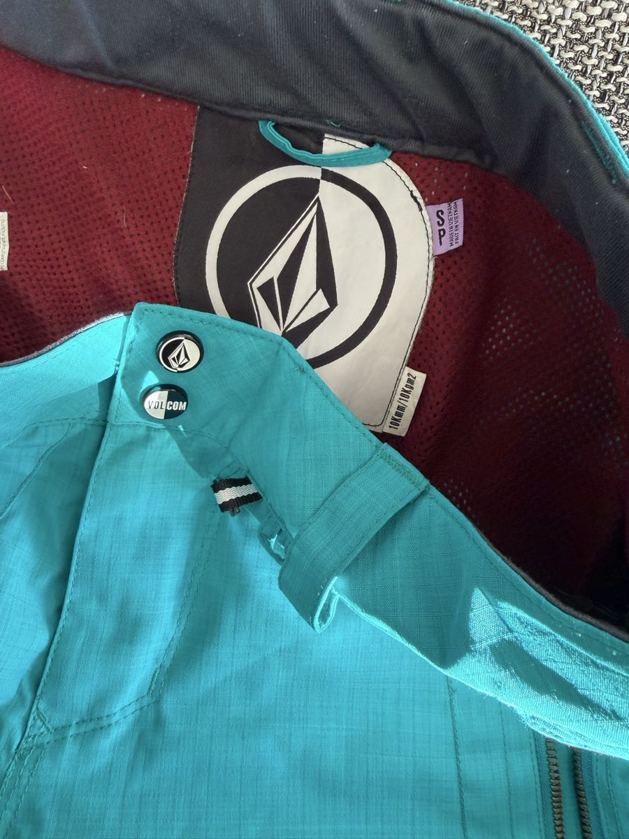 Pantaloni: Volcom snowboard pants – size S – Usato da Unterseen venduto da pinandgreen 2