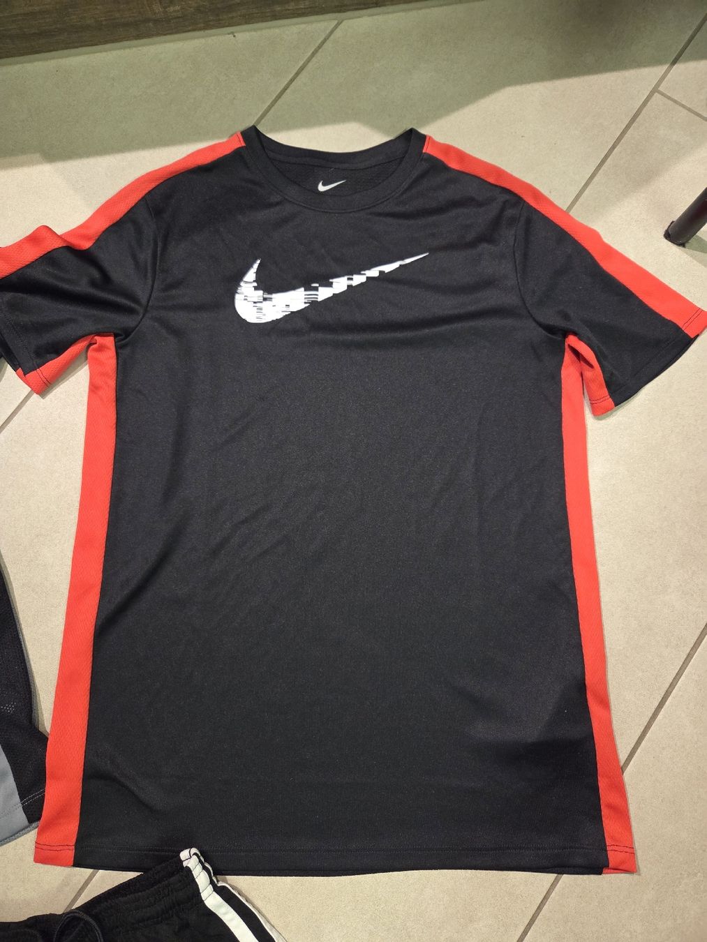 Lotti & Set di vestiti: Sport- Set Adidas/Nike Gr. 164 – Usato da Schlierbach venduto da smeralda1313 2