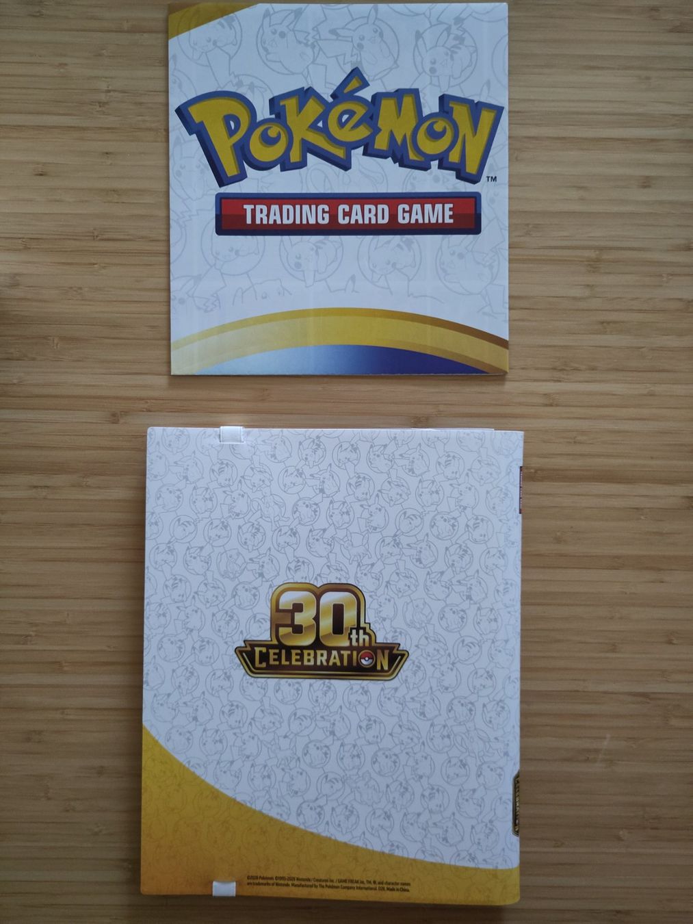 Pokémon Carte collezionabili: Pokémon 30th Anniversary Binder & Poster – Nuovo (secondo la descrizione) da Bern venduto da gil_rkx8 1
