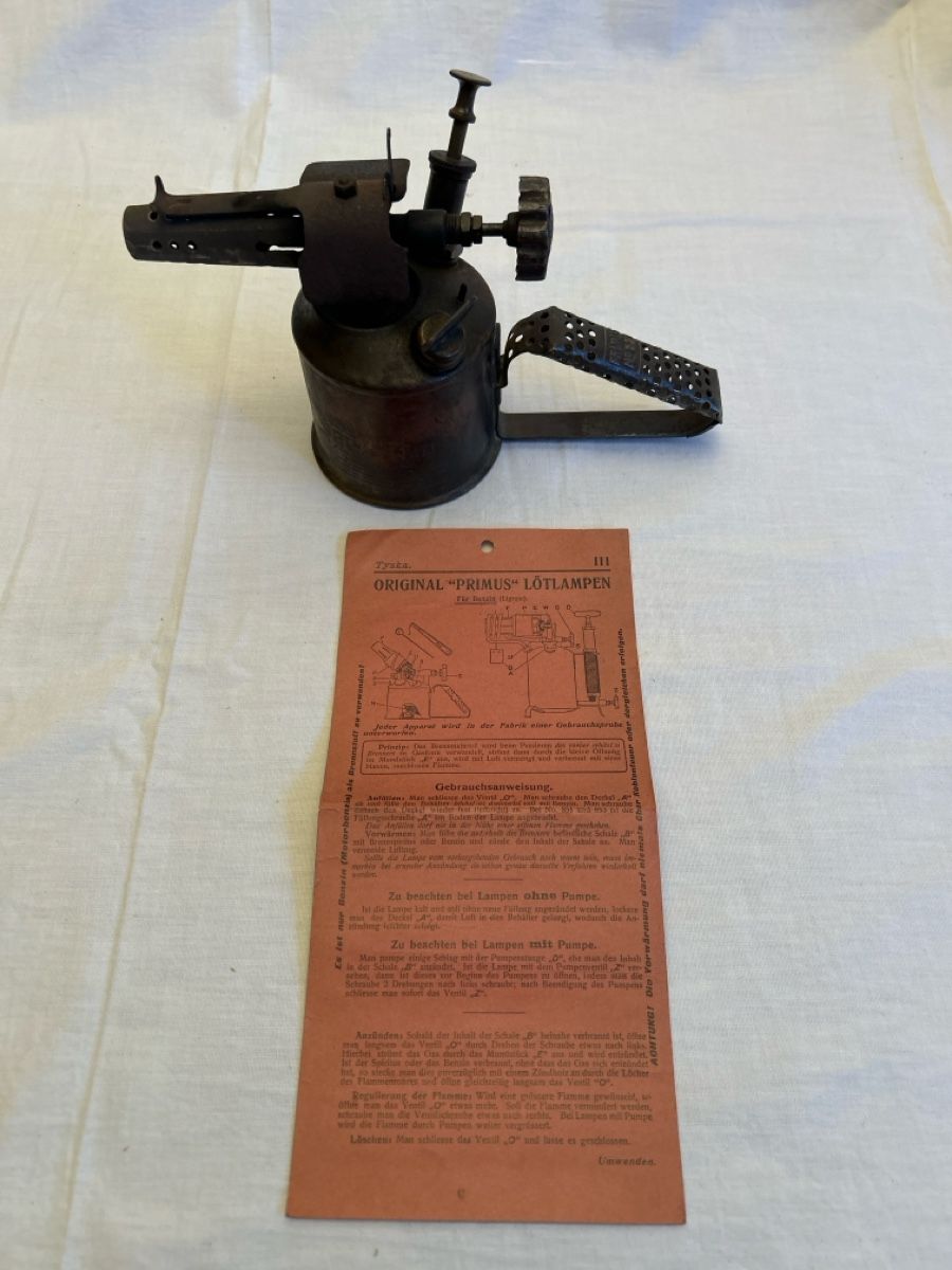 Tutti gli attrezzi: Originale Primus Lötlampe aus den 20ern – Usato da Basel venduto da Afinder