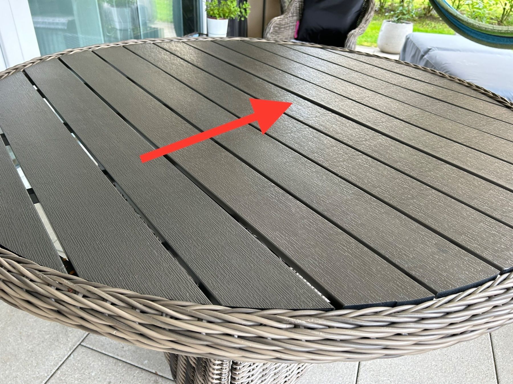Tische: Gartentisch Rund Polyrattan 99.- – Neu (gemäss Beschreibung) aus Siebnen von  6