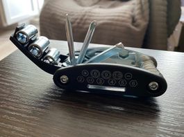 Multi Tool NEU