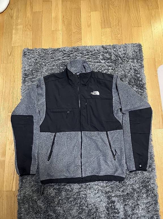 North Face Giacche: The North Face Denali Gray/Black – Usato da Torricella venduto da pao_m8rf 1