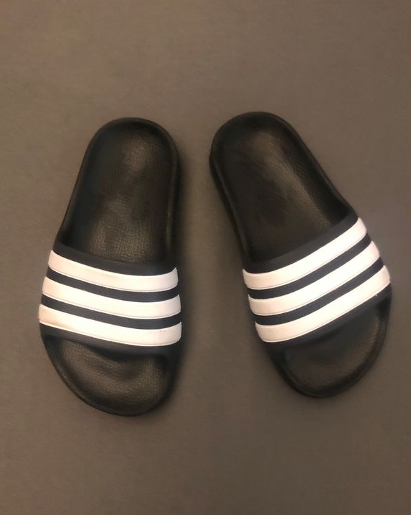 Adidas KinderAdiletten / Grösse 28 / absolut neuwertig!!! Kaufen auf Ricardo