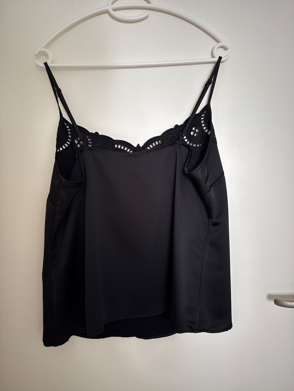 H&M Tops: Schwarz Top H&M EUR M – Neu und originalverpackt aus Horgen von linuxrp 5