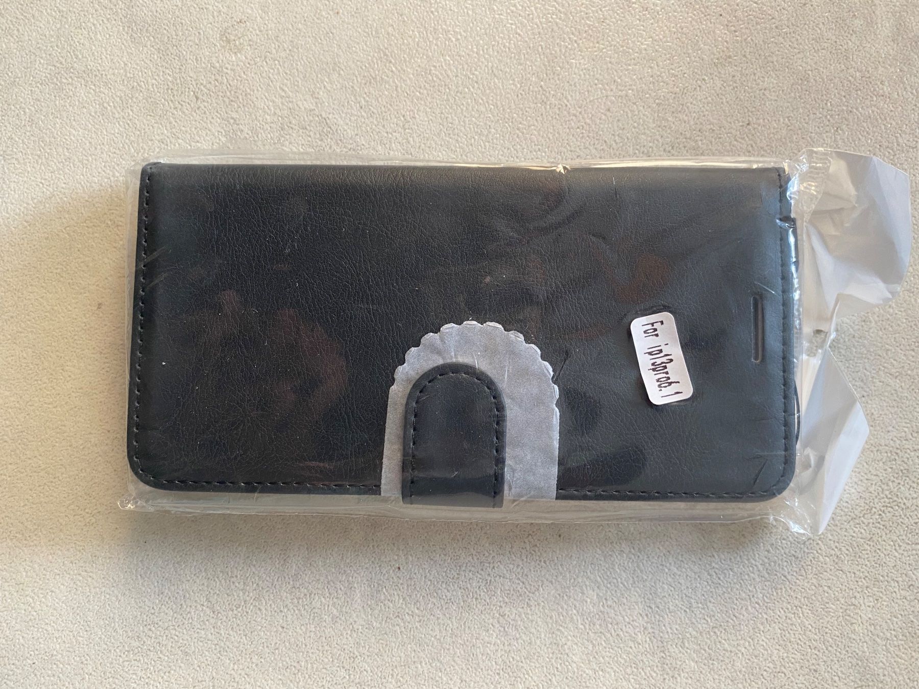 Cover & Protezioni schermo: Leder-Etui Hülle für Iphone 13 Pro – Nuovo e nell'imballaggio originale da Spreitenbach venduto da Brockiland-Flohmarkt 4