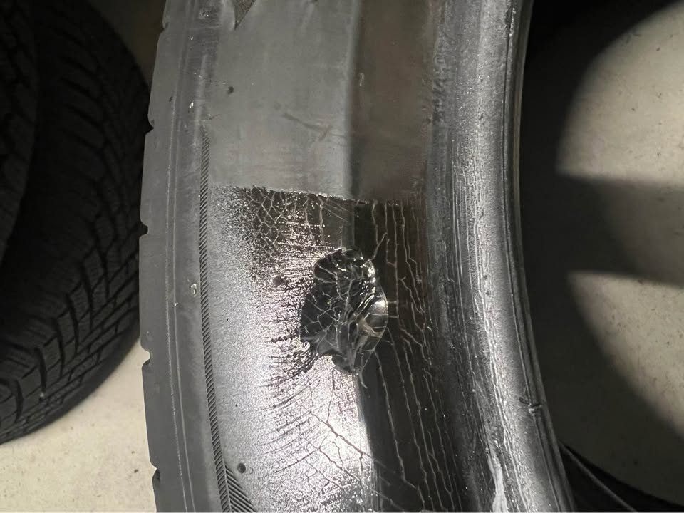 Hankook Pneumatici & Ruote complete: 235/45R20 100V Hankook Ventus EVO SUV + – Usato da Füllinsdorf venduto da fel_d8d2 5