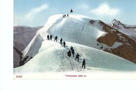 Titlisspitze (3269m) mit Wanderern