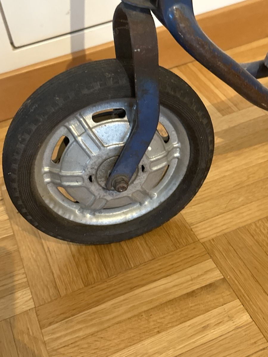 Tutte le decorazioni: Antikes Trottinett MG klappbar – Usato da Riedikon venduto da Torino99 2