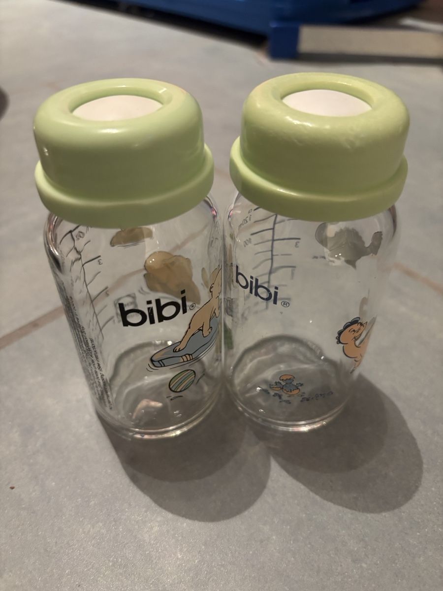 Bibi Baby-Mahlzeiten: 2  Bibi glass Flaschen - Schoppen – Gebraucht aus Bellinzona von giu_vfl7