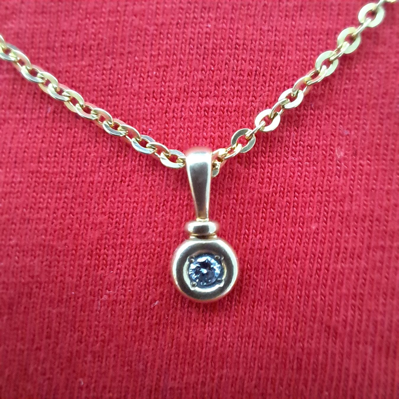 Catenine: Schöne Goldkette mit Anhänger – Usato da Pfäffikon ZH venduto da Valsangiaccomo 1
