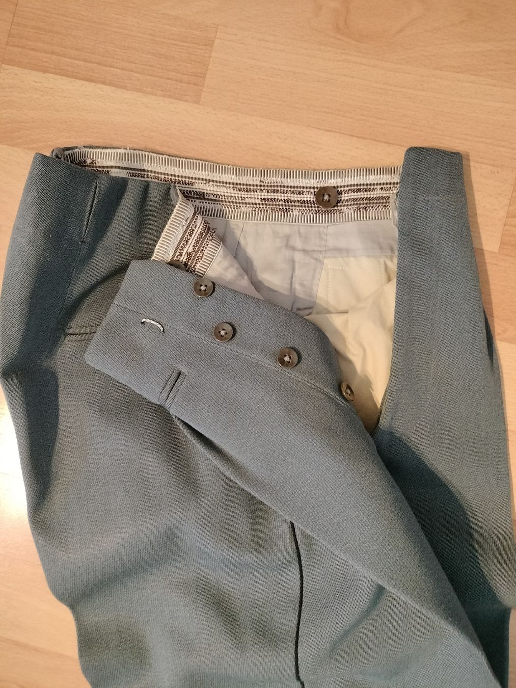 Schweizer Armee Uniformi: Schweizer Armee Militär Uniform – Usato da Schwanden Sigrisw venduto da Wibe81 3