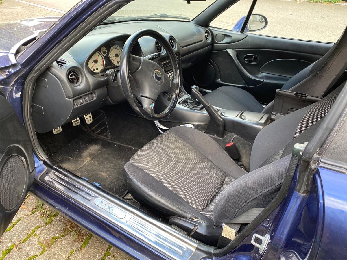 Mazda Autos: Mazda MX-5 1.6 blau mit Hardtop – Gebraucht aus Oberembrach von loco2009 2
