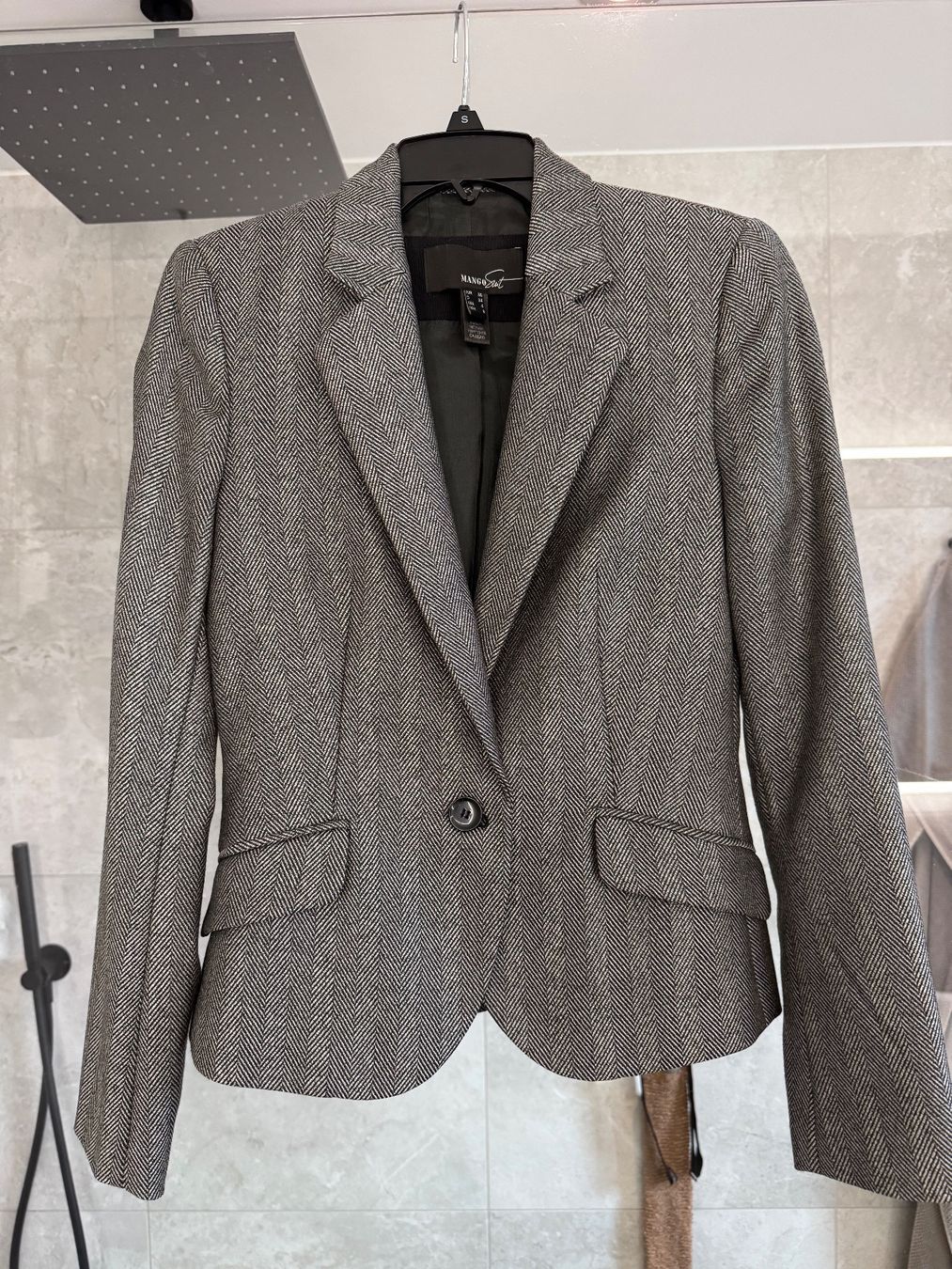 Mango Completi & Tailleur: Frauenanzug, Grau/Schwarz, Grösse 36 – Usato da Rapperswil BE venduto da NickiEdge 1