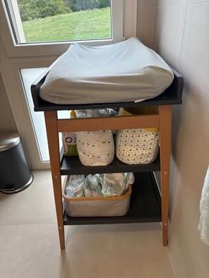 Wickeltisch & Zubehör: Table a langer / changing table – Gebraucht aus Chambesy von ald_qks5
