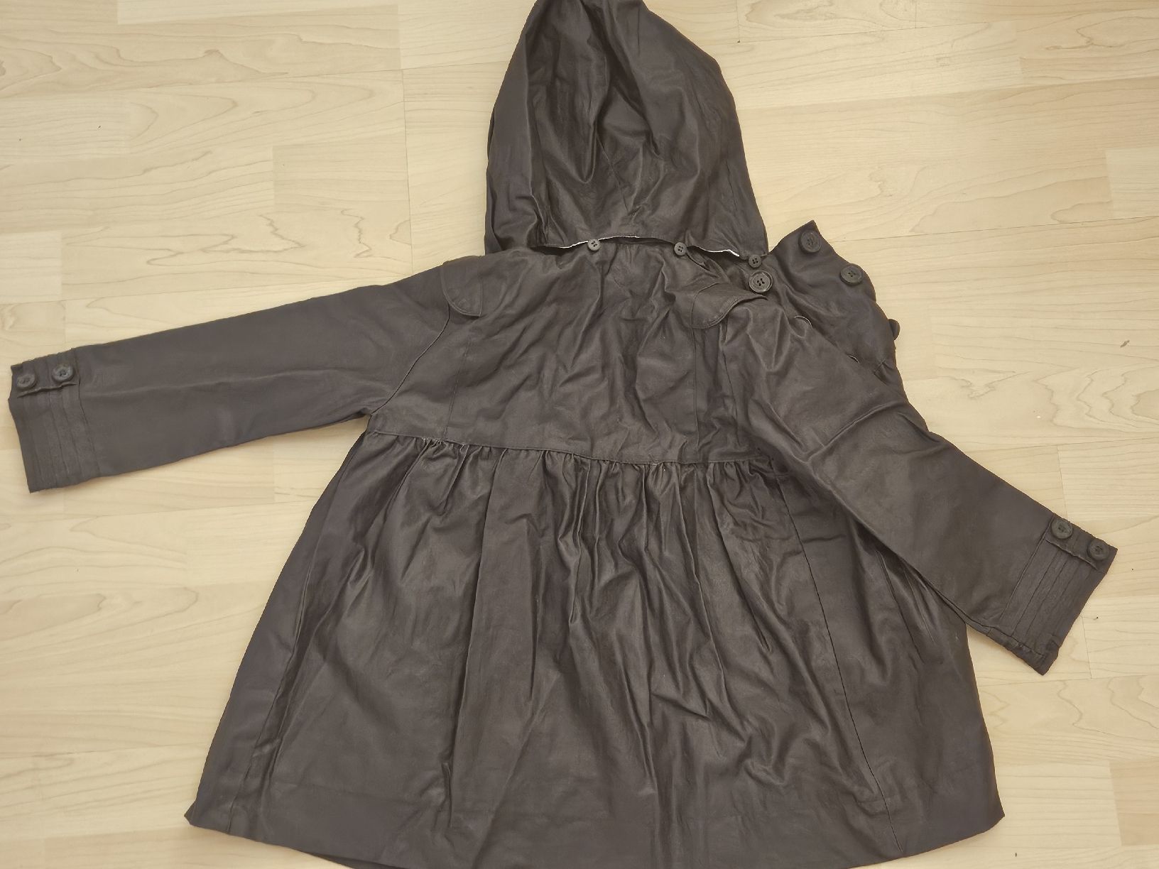 Giacche & Cappotti: Winter Jacke Mädchen Grösse 114cm – Usato da Jonen venduto da Airspeed 1