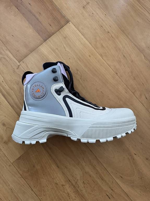 Scarpe da donna: Adidas Stella McCartney Schuhe 41 1/3 – Usato da Ebikon venduto da albi.1112 1