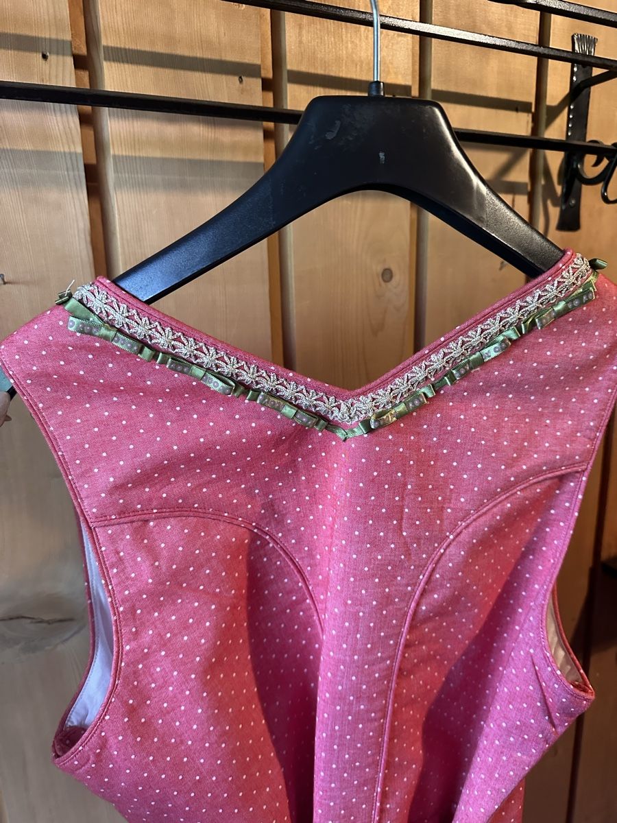 Vestiti: Dirndl von Wenger Gr. 42 – Usato da Basel venduto da uyuni01 2