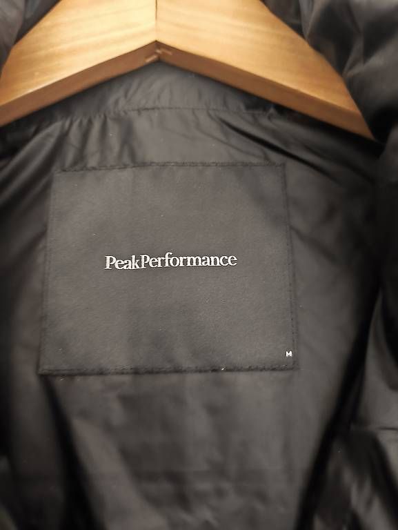 Gilet & Giacche: Peakperformance Frost Vest Black Size M – Usato da Carona venduto da ufd_ncr8 2