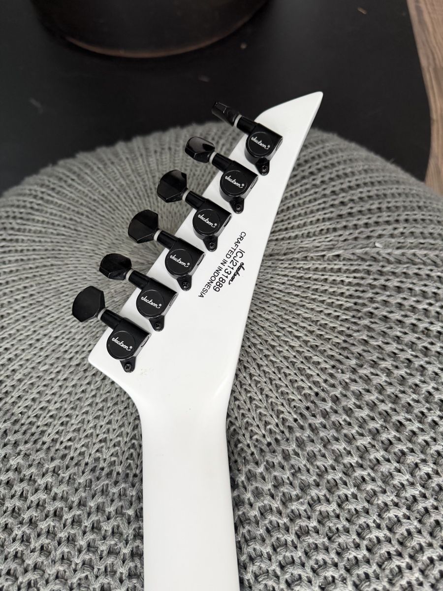 Jackson Strumenti musicali: Jackson Mick Thomson SL2 Pro Series Soloist, Arctic – Usato da Volken venduto da akollerwinti 1