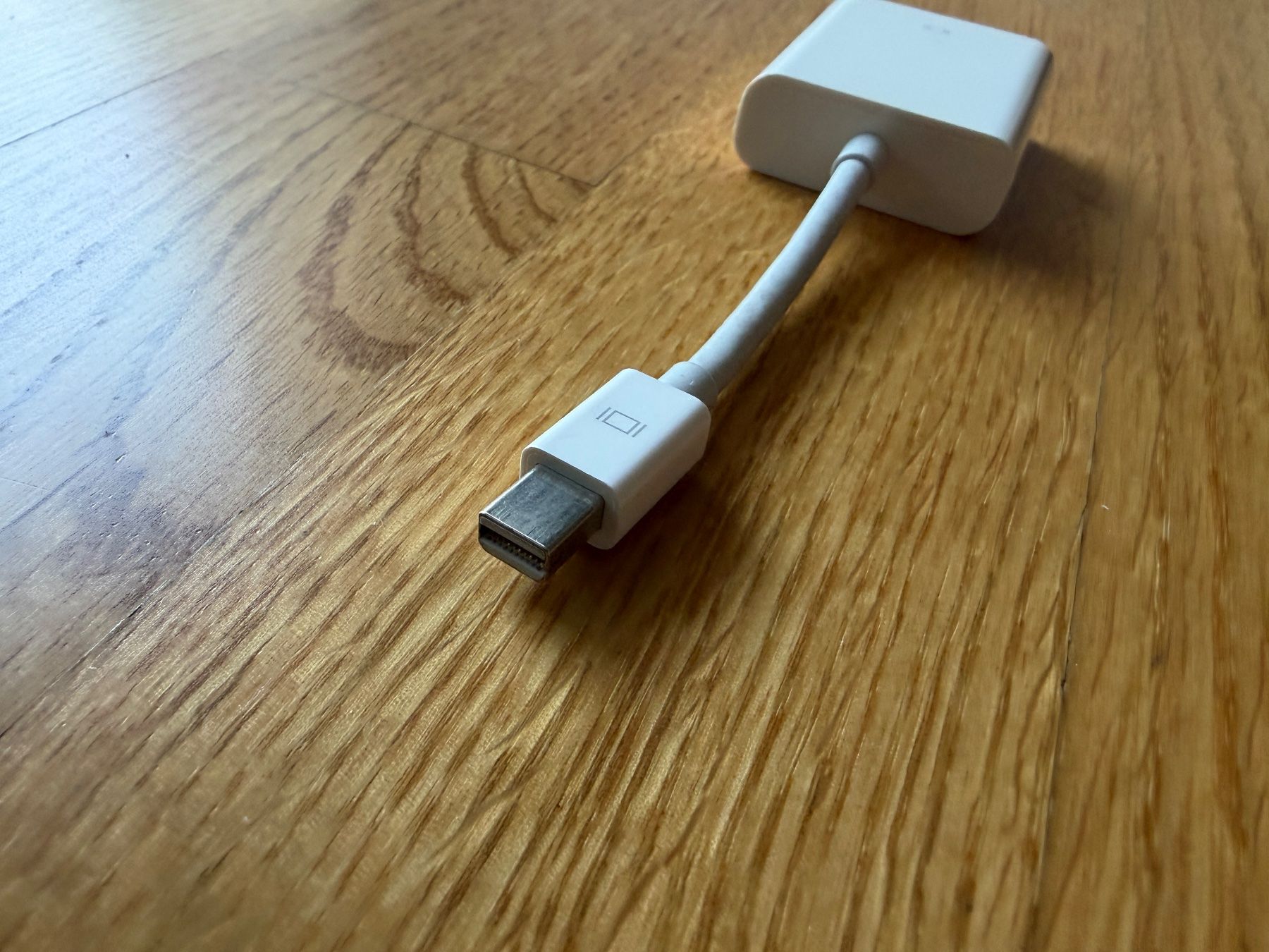 Apple Unità & Adattatore: Original Apple Bildschirm-Adapter Mini Display Port zu VGA – Usato da Basel venduto da durelm 1