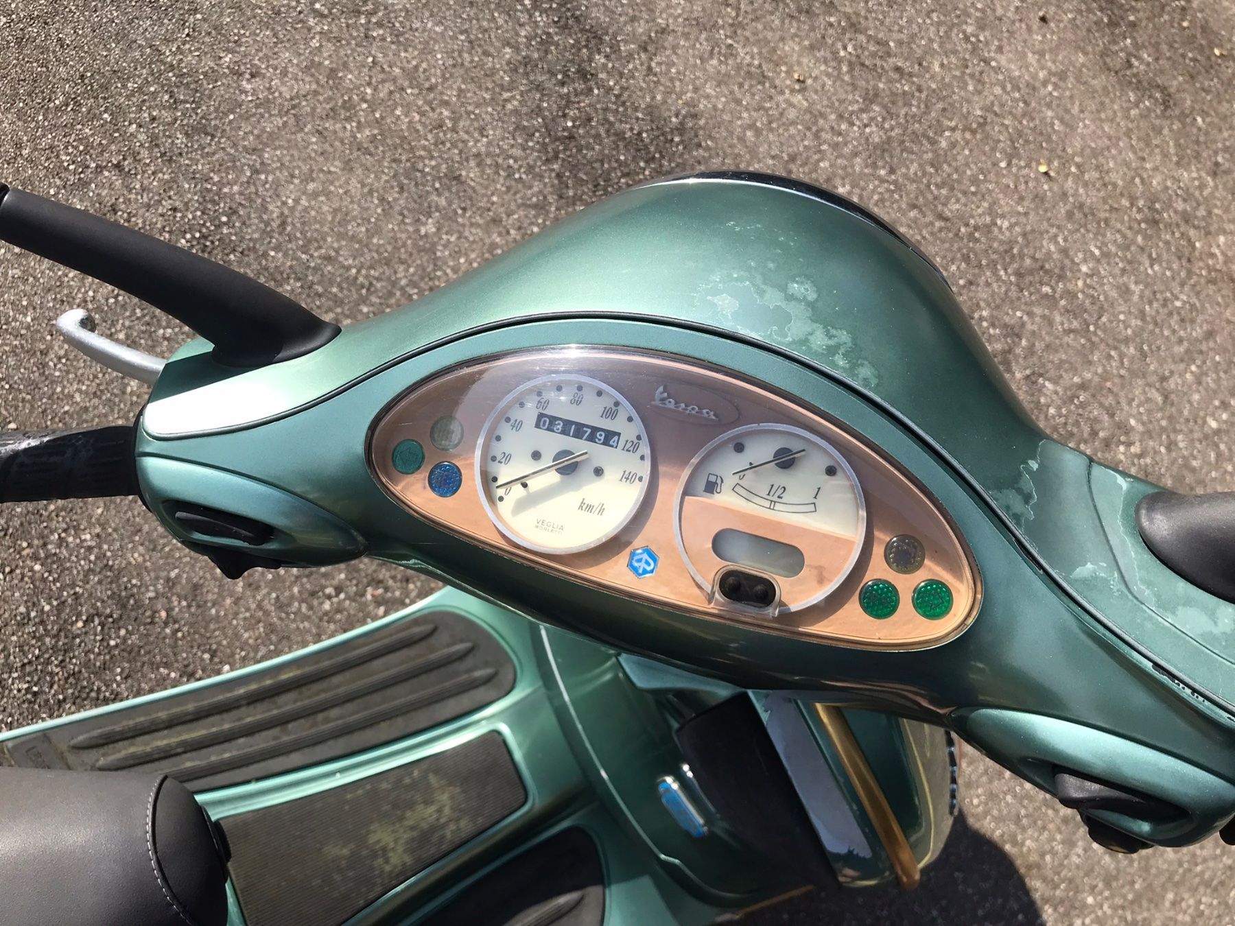 Vespa Scooters: Piaggio Vespa ET4 125, grün – Defekt aus Zürich von  4