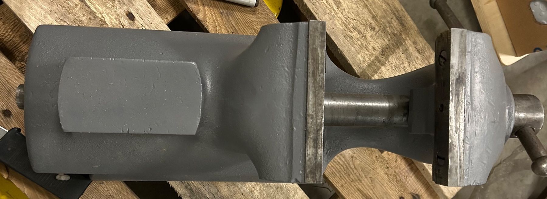 Alle Werkzeuge: Werkbank Schraubstock – Gebraucht aus Bassecourt von spargel13 2