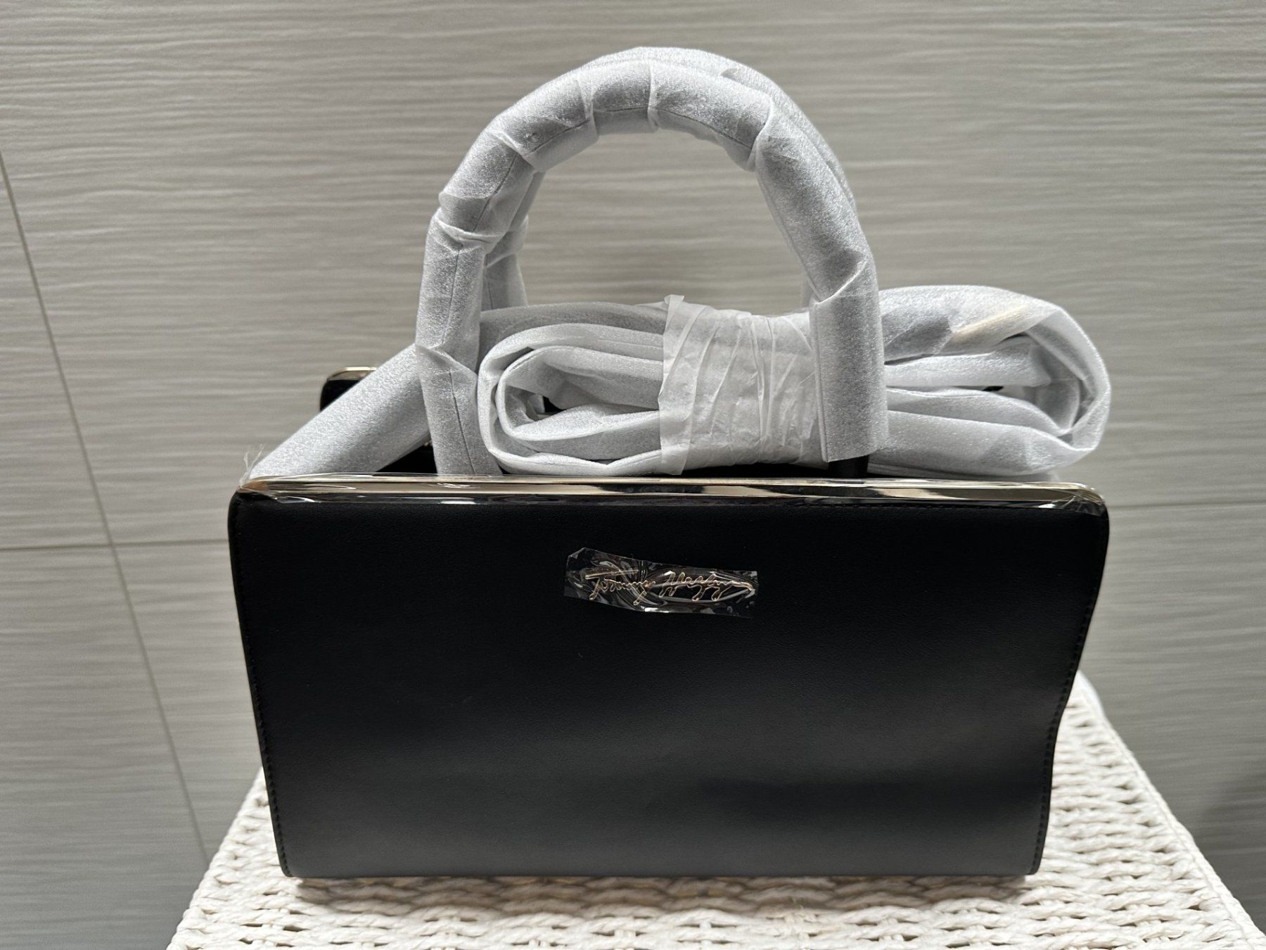 Tommy Hilfiger Borse da donna: Tasche von Tommy Hilfiger – Nuovo e nell'imballaggio originale da Oberurnen venduto da Smile58 1