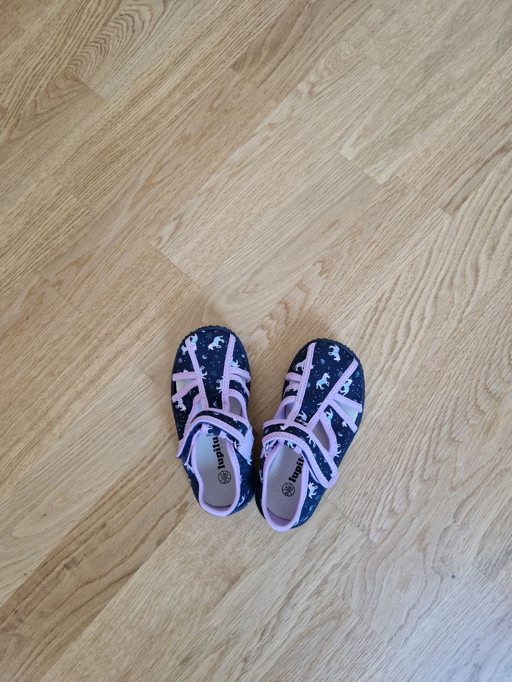 Scarpe per ragazze: Sandalen Gr 25 neu – Nuovo (secondo la descrizione) da Zürich venduto da mel_mzx6