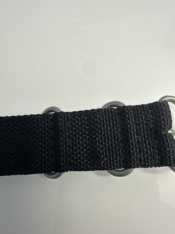 Bracciali & Braccialetti: Schwarzes  Nati Uhrenarmband Textil, neuwertig, 22mm breit – Nuovo (secondo la descrizione) da Biel/Bienne venduto da Vintgare 4