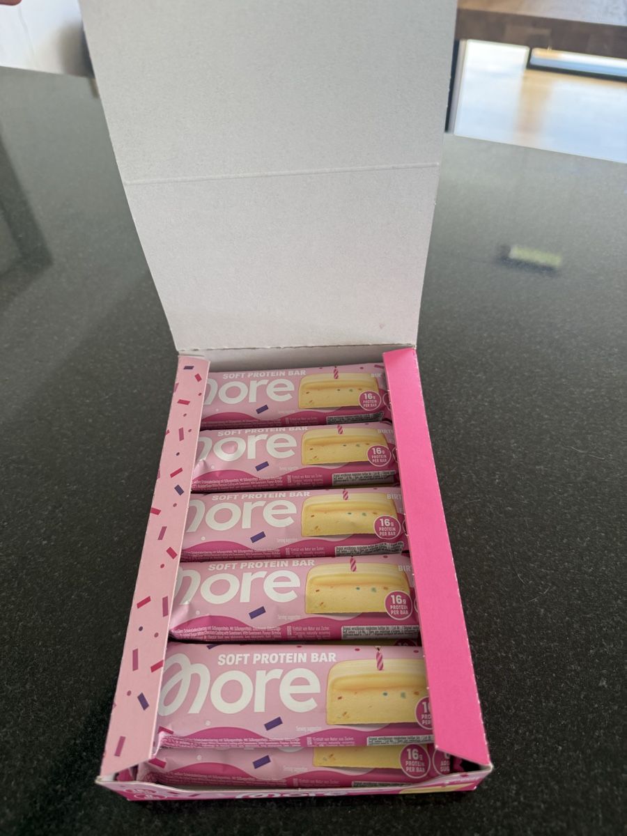 More Nutrition Lebensmittel & Spezialitäten: 🎉 More Soft Protein Bar – Birthday Cake – Neu (gemäss Beschreibung) aus St. Gallen von gio_g75v 1