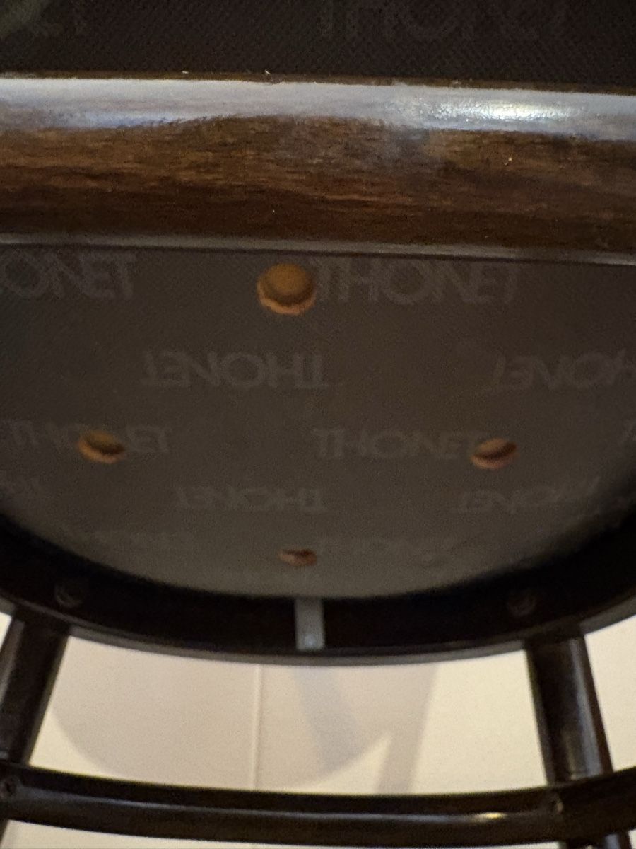 Thonet Stühle: 2 Original Thonet Stühle – Gebraucht aus Wädenswil von Vollwertig 6